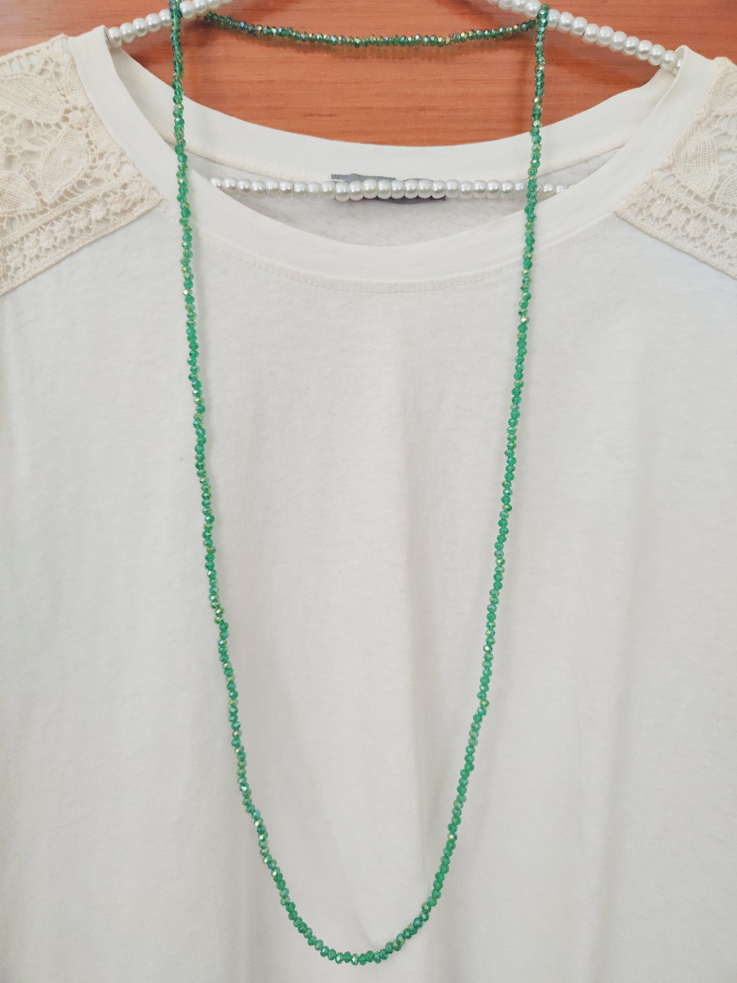 Collar largo bolitas elástico estirado color verde