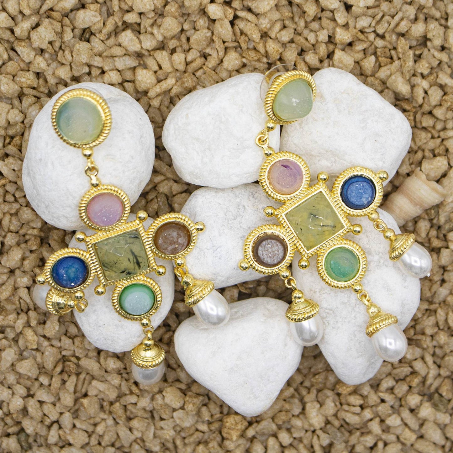 Pendientes largos con piedras de colores - Evam Joies