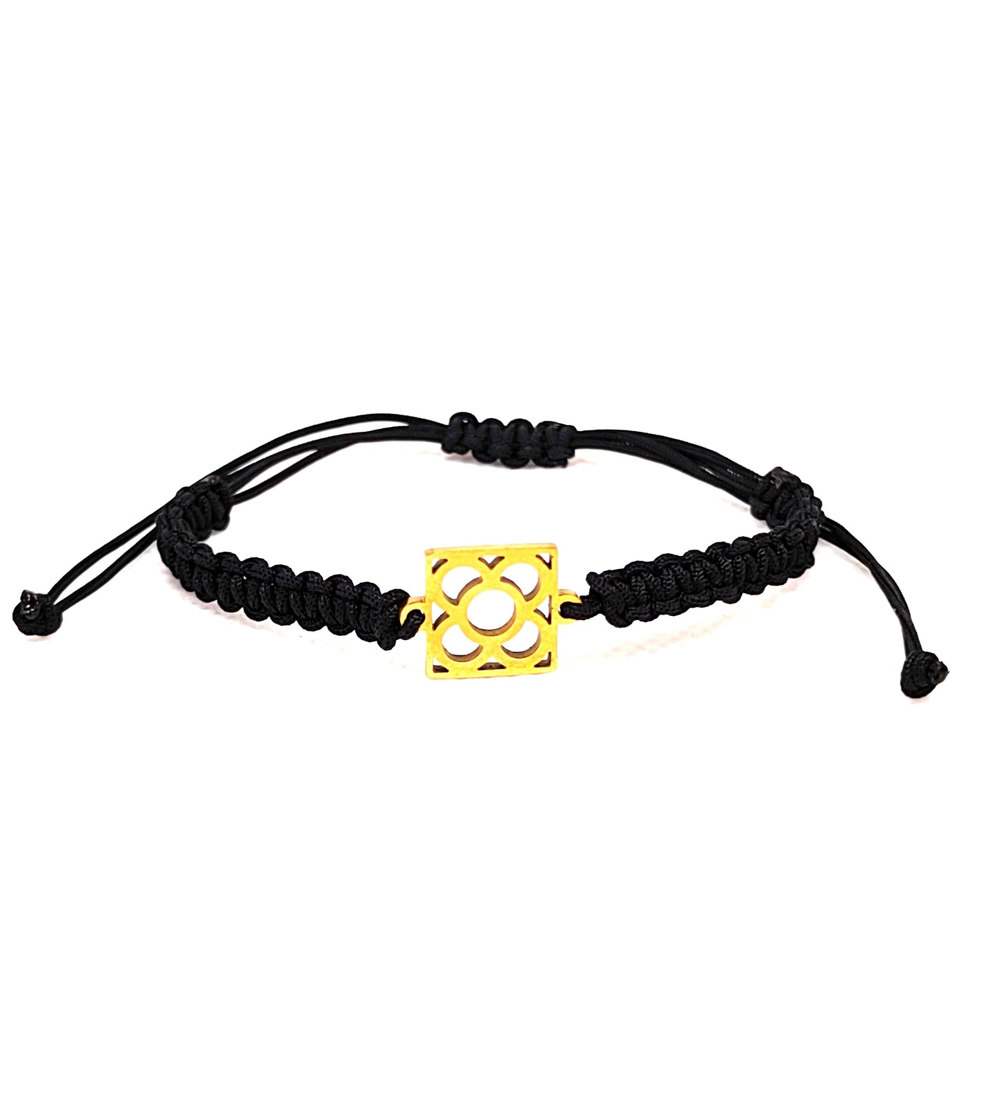 Pulsera Barcelona de acero dorado y macramé  negro