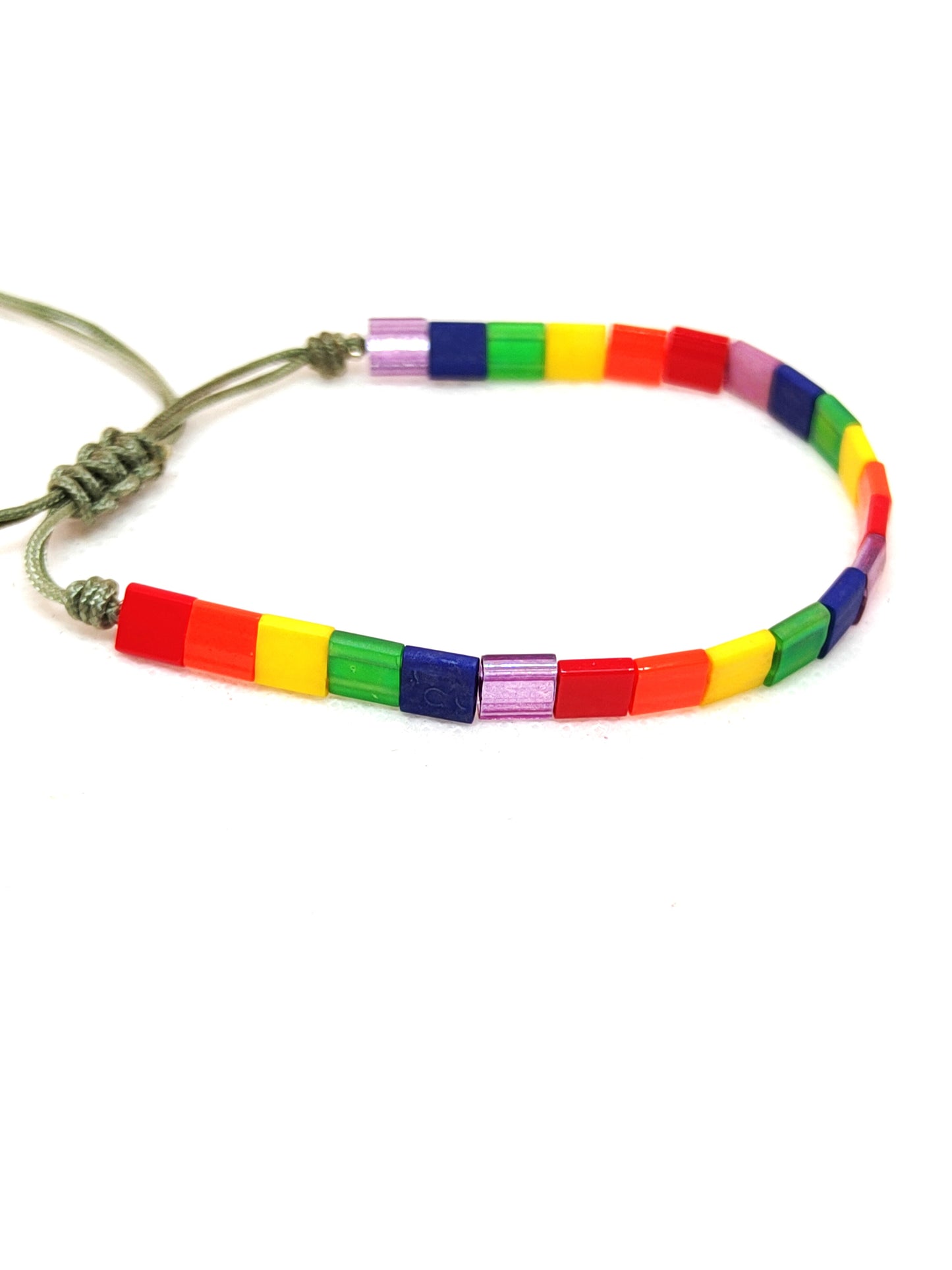 pulsera arcoiris de lado