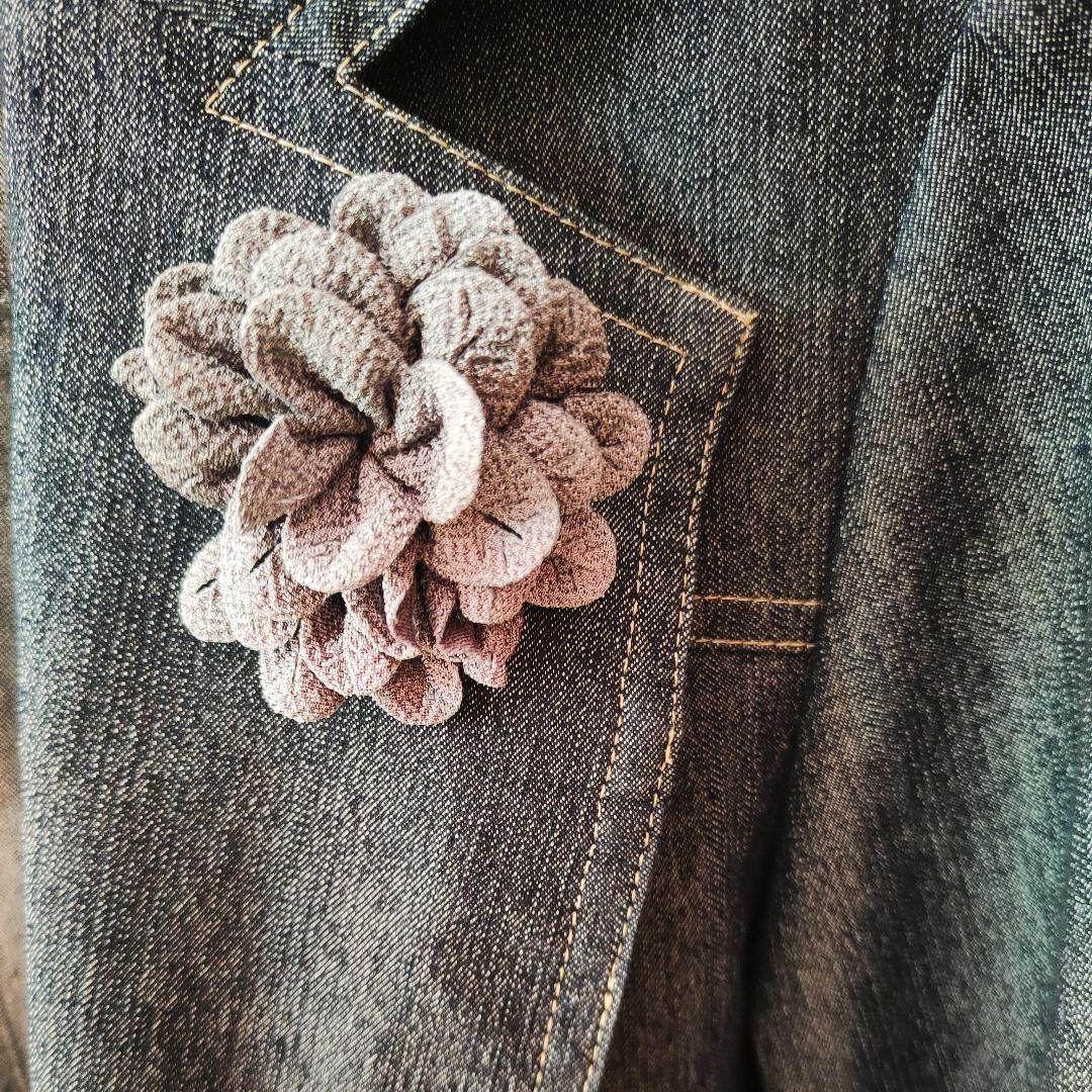 Broche flor de tela - Evam Joies