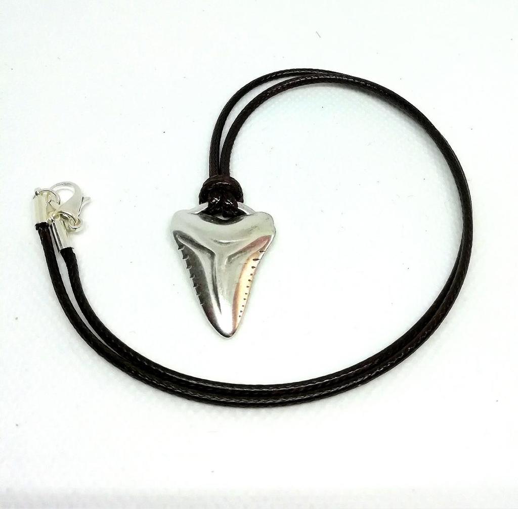 PASADO Y ACTUALIDAD DE LA JOYERÍA PARA HOMBRE - Evam Joies