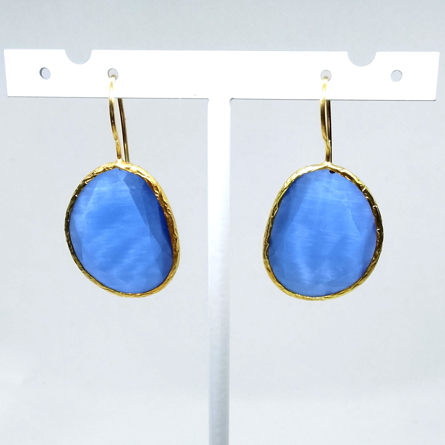 Pendientes elegantes de piedra