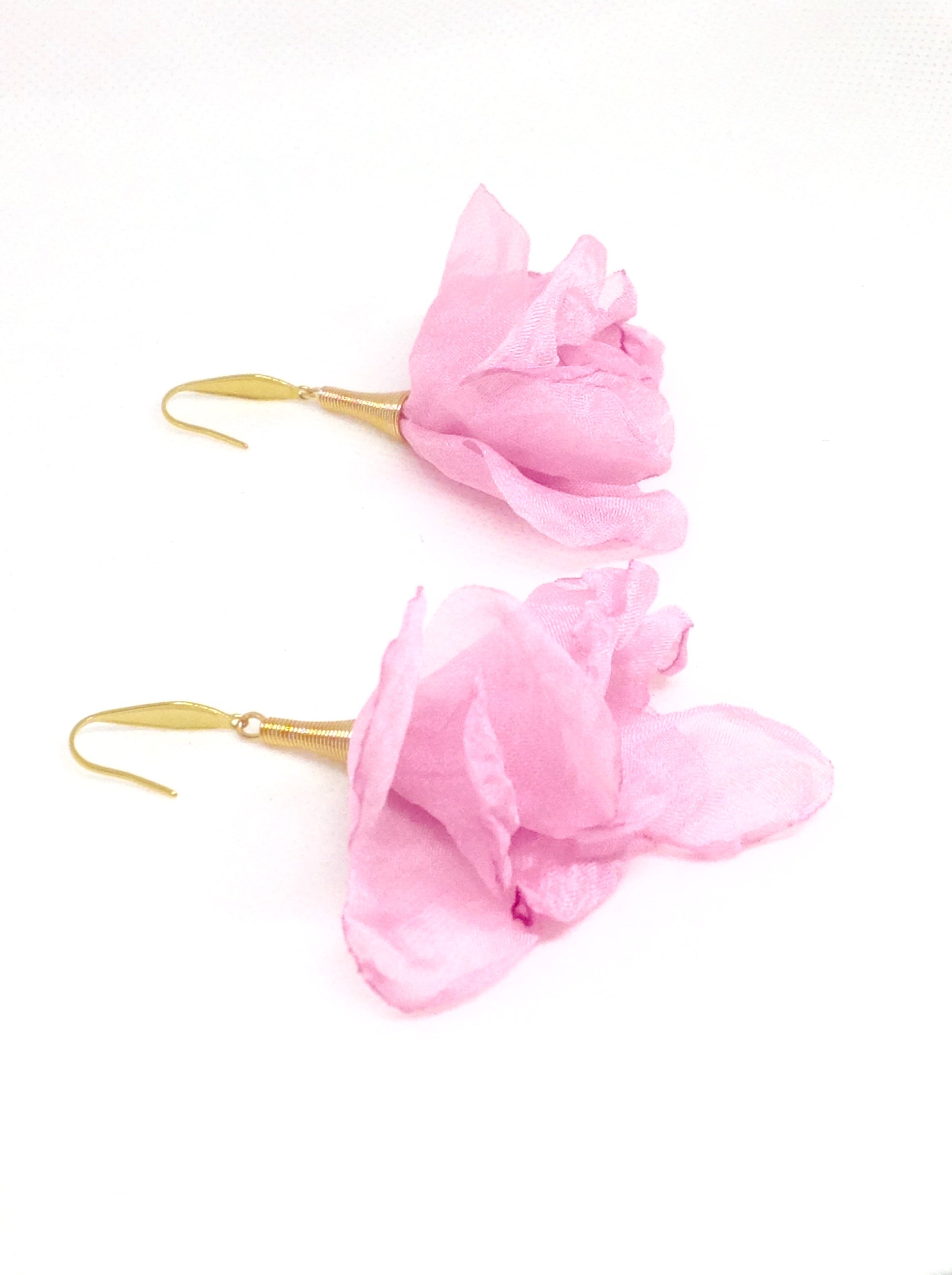 Pendientes flor de seda rosa